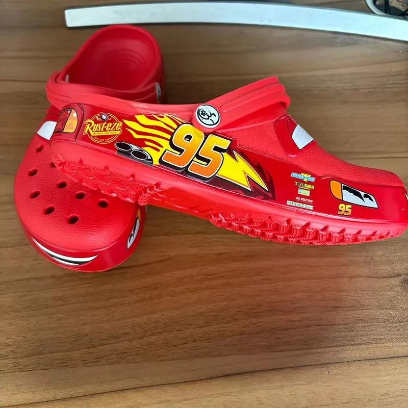 Zapatillas de verano Mcqueen Man Pixar para hombre, impermeables, para exteriores, playa, con agujeros, EVA, sandalias, chanclas de coche para mujer, regalo para niño